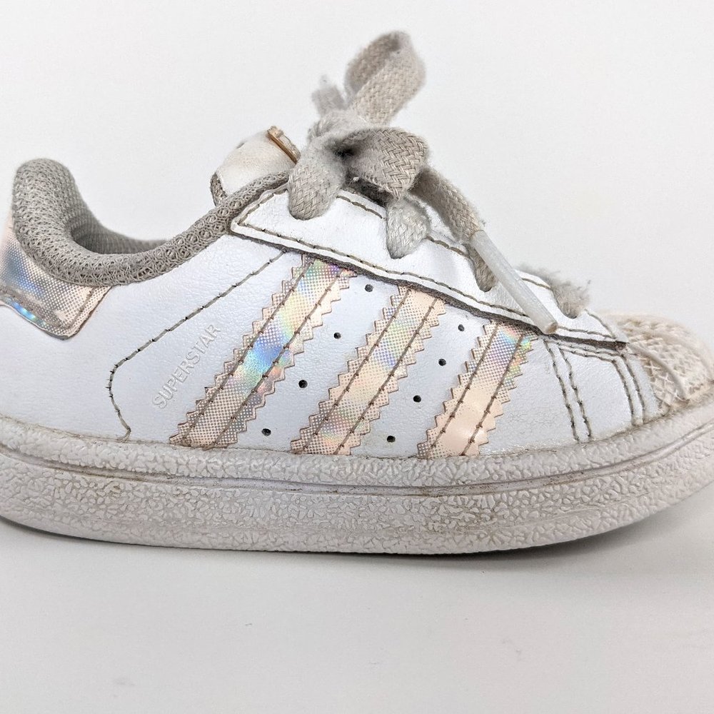 Adidas Superstar Kids Shoes Size 4K White/Gold DB2965